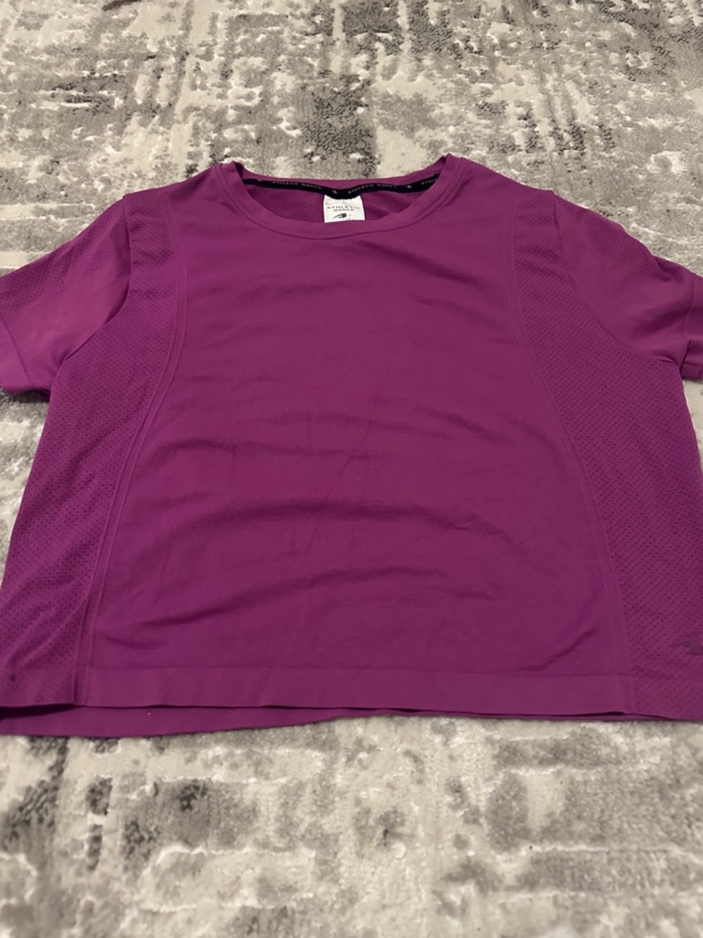 Women’s cropped Short Sleeve Crew Neck Tee - Magenta - athletic works